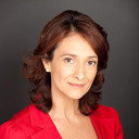 Sylvia Lester als Lauren
