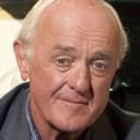 Frank Kelly als Justice Cannon