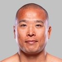 Jun Yong Park als Self