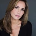 Sophie Gendron als Tia Montgomery