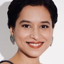 Tillotama Shome als Alice