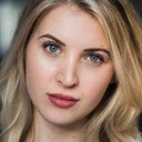 Taya Calder-Mason als Beth