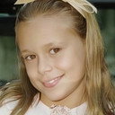 Alessandra Aguiar als Vicky