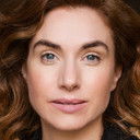 Róisín Monaghan als Hilda Lyons