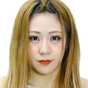 鈴木芽依 als Mei Seira