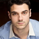 Andrew Baker als Young Henry