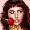 Duda Brack als Garota Postal do Amor