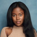 Renee Harrison als Debutante