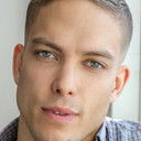 Blake Richardson als 15