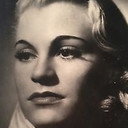 Catja Görna als Stascha