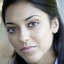 Kristy Best als Polly Perera