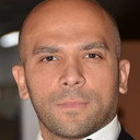 Adam Stone als Body Guard