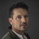 Shane Emmett als Martin (voice)