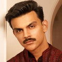 Veer Pahariya als T. Krishna Vijaya 'Tabby'