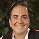 Marco Ramirez als Serveur terrasse