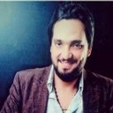 Ramy Ali als منال