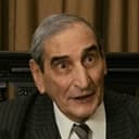 José Pinto als Salazar