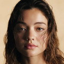 Ruby Snowber als Elle