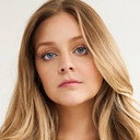 Noémie Durand als Voisine colonne