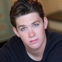 Carter Thicke als Steve