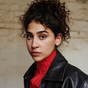 Hannah Gharib als Ricky