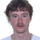 Thomas Dylan Gracey als Friend 1 - "Scarfy"