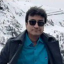 Amit Bhatt als Mama's Assistant
