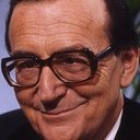 Cyril Fletcher als Self - Interviewee