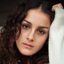 Aina Martínez als Manuela