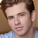 Adam Donovan als Phil