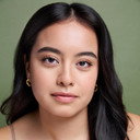 Pamela Estrada als Lily