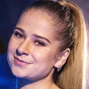 Laura Tesoro als Self - Presenter
