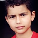 Maxwell Fox-Andrews als Liam