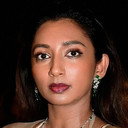 Menik Gooneratne als Woman with Baby