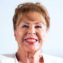 Gemma Cuervo als Lydia Berger