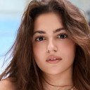 अनीत पड्डा als Vaani Batra