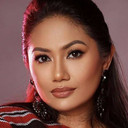 Angeli Bayani als Eliza