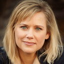Tiffany Cole als USS Invincible Researcher