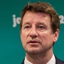 Yannick Jadot als Self