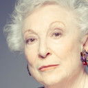 Jacqueline Bir als The Woman