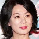 Kwon Nam-hee als Sang-taek's Mother