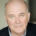 Hanns Zischler als Friedrich Fürstenberg, CEO