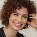 Patrícia Lucchesi als Ana