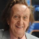 Ken Dodd als Yorick