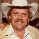 Henson Cargill als Himself (archive footage)