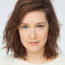 Joëlle Bond als Paramedic