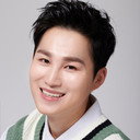Kim Hee-jae als Lee Yong-ryeol