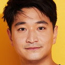 Tommy Kang als Detective Gale Chong