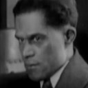 Charles D. Lucas als Dr. V. Vivian