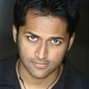 Roger Narayan als Indian Penguin (voice)